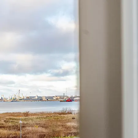 Brand-new Luxury With Sea View דירה טאלין